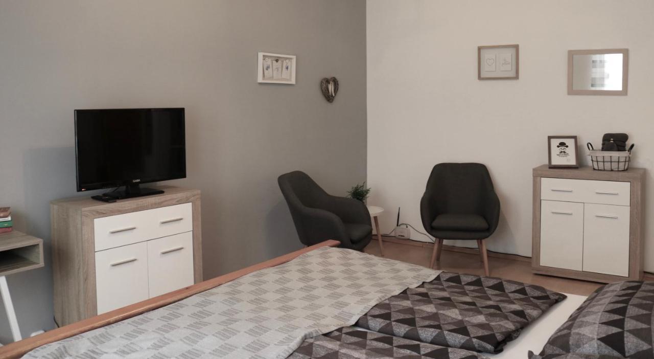 Szabadsag Apartman Pécs Zewnętrze zdjęcie