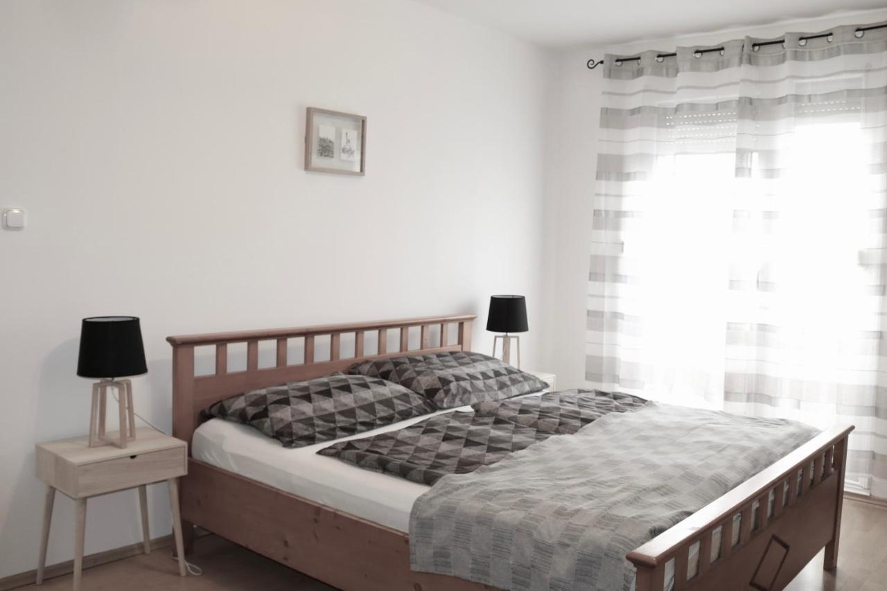 Szabadsag Apartman Pécs Zewnętrze zdjęcie